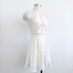 Forever 21 White Dress Peasant Floral Embroidery Mini Small